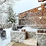 Wildrose Chalet *