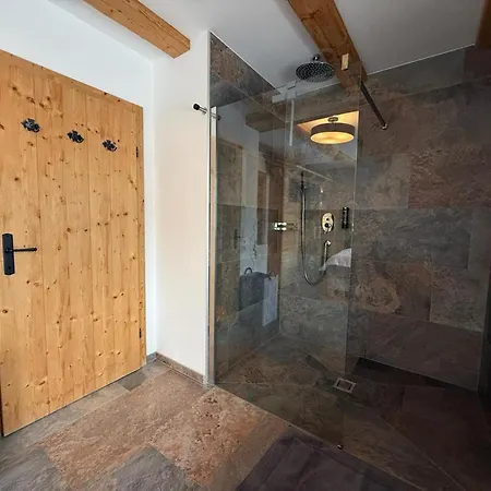 Wildrose Alpehytte *